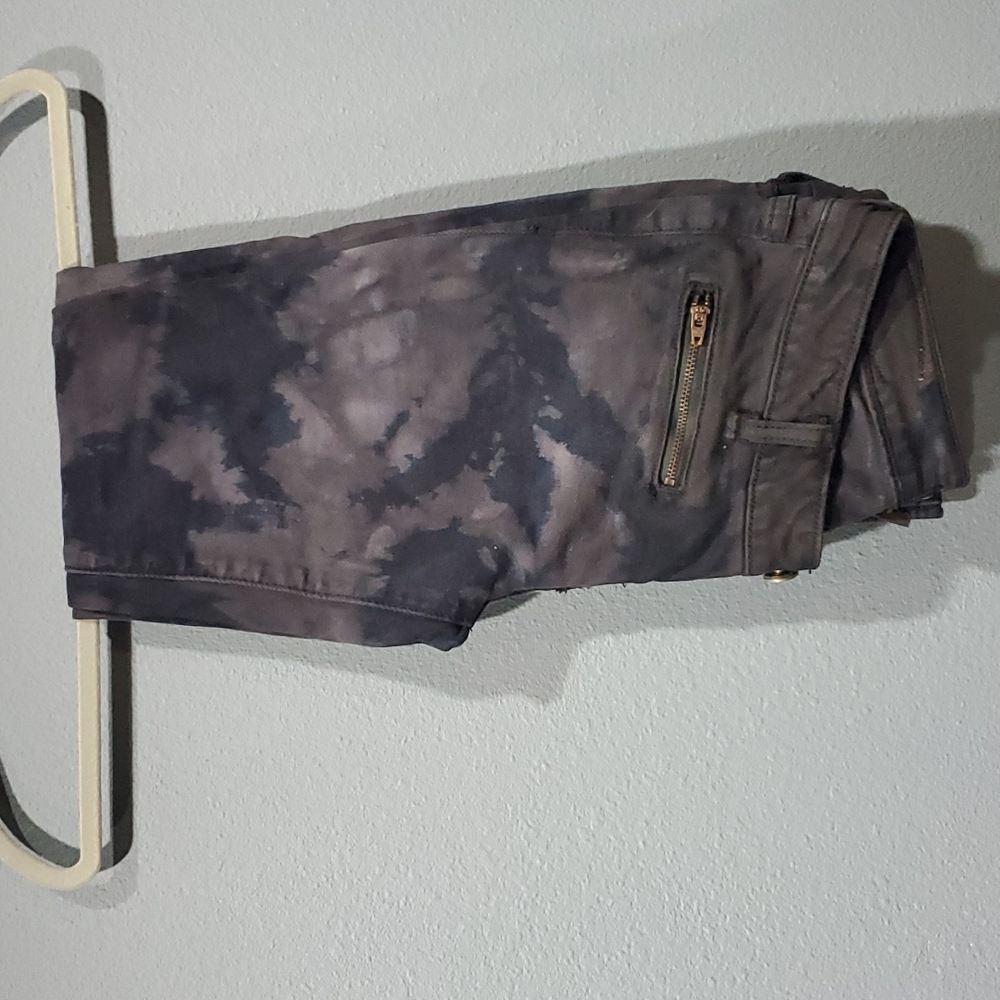 Dark Bleached Jeans